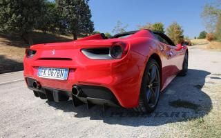 test drive Ferrari 488 Spider