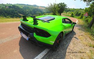 test drive Lamborghini Huracan Performante