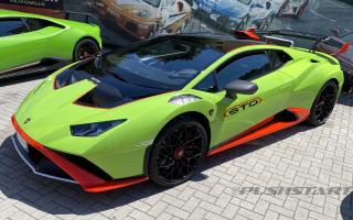 test drive Lamborghini Huracan STO